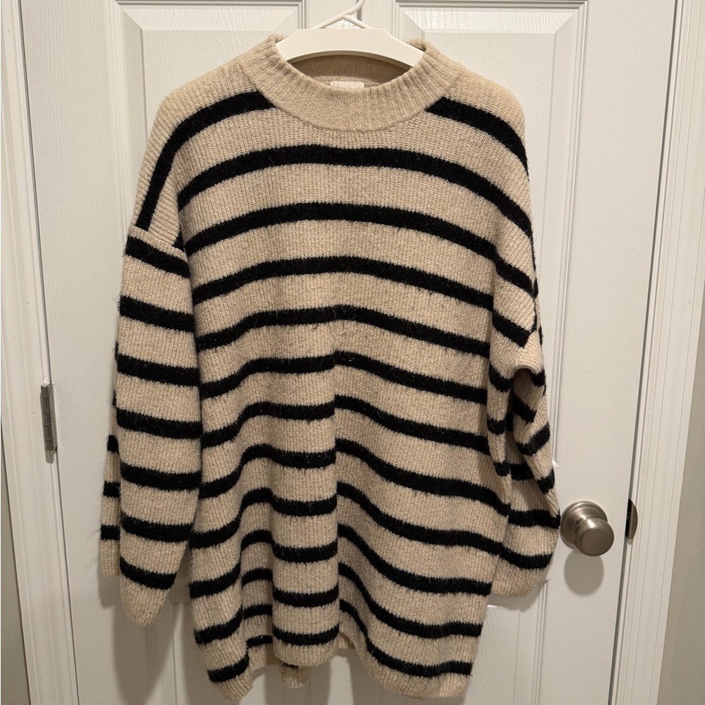 H&M Black and Cream Striped Knit Dress